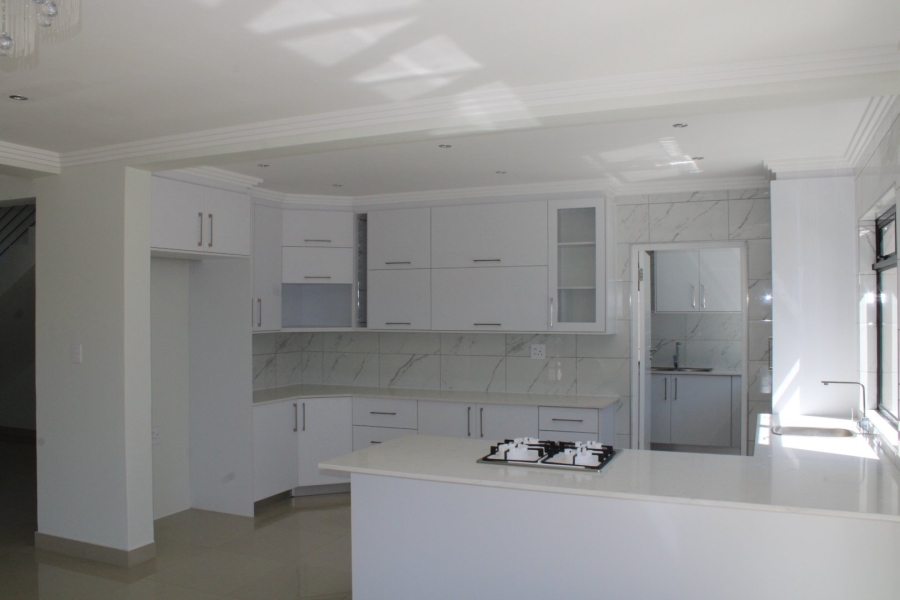 4 Bedroom Property for Sale in Kidds Beach Eastern Cape